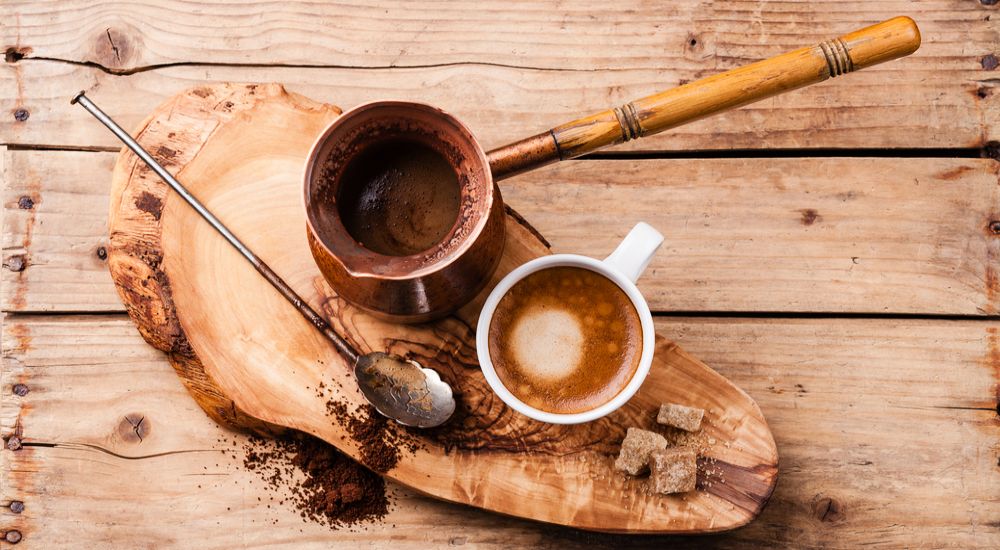 Στο μυαλό μας και όχι στην καφεΐνη η ζωτικότητα έπειτα από ένα απολαυστικό καφεδάκι!